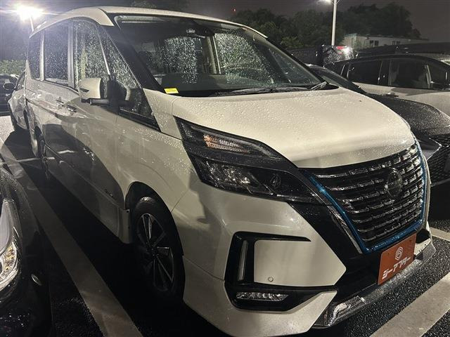 セレナ1.2 e-POWER ハイウェイスターV