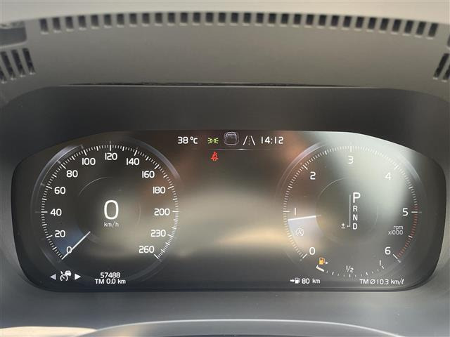 XC60D4 AWD モメンタム ディーゼル 4WD