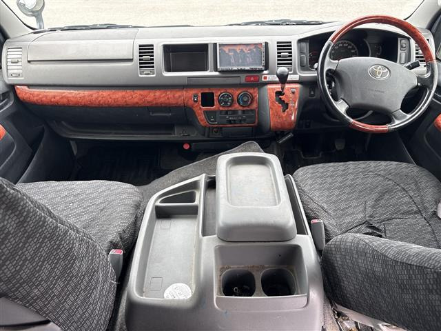 ハイエースバン3.0 スーパーGL 4WD