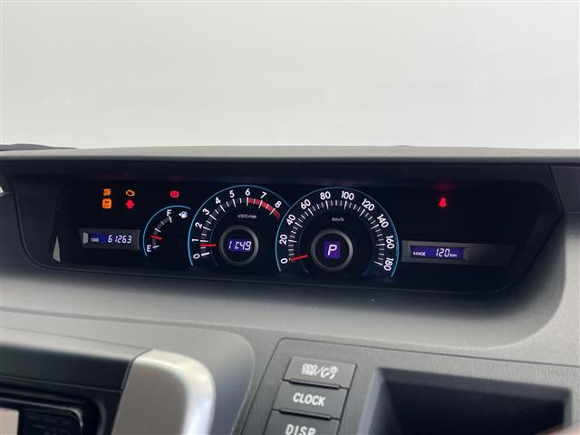 ヴォクシー2.0 V
