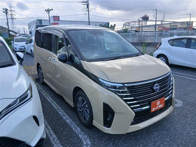 セレナ1.4 e-POWER ハイウェイスターV