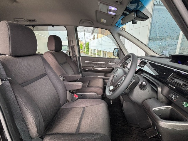 ステップワゴン1.5 スパーダ ホンダ センシング 4WD