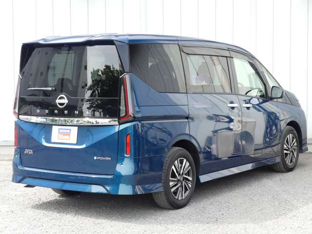 セレナ1.4 e-POWER ハイウェイスターV