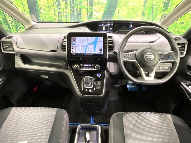 セレナ1.2 e-POWER ハイウェイスターV