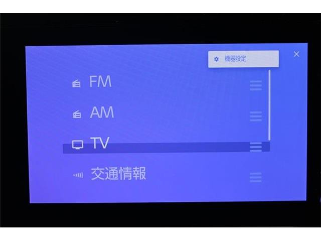 プリウス2.0 G E-Four 4WD