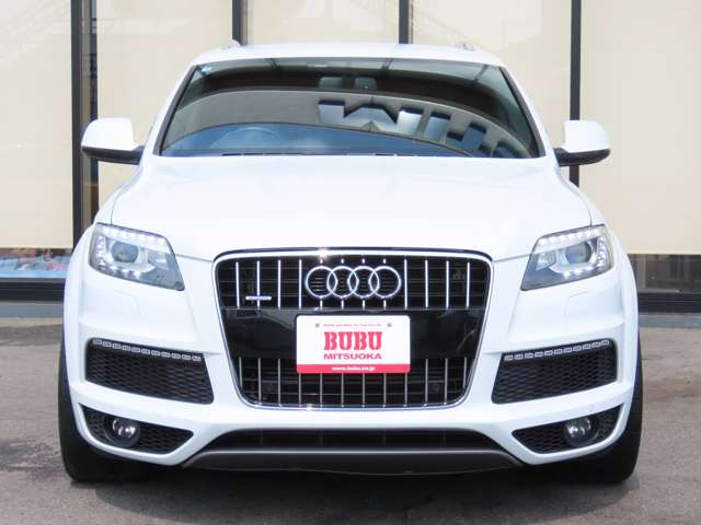 Q73.0 TFSI クワトロ Sラインパッケージ 4WD