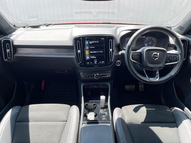 XC40B5 AWD Rデザイン 4WD