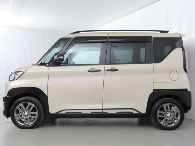 デリカミニT プレミアム 4WD