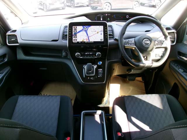 セレナ1.2 e-POWER ハイウェイスターV