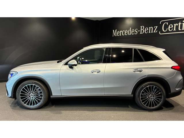 GLC220d 4マチック コア (ISG) AMGラインパッケージ 4WD