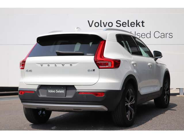 XC40B4 AWD インスクリプション 4WD