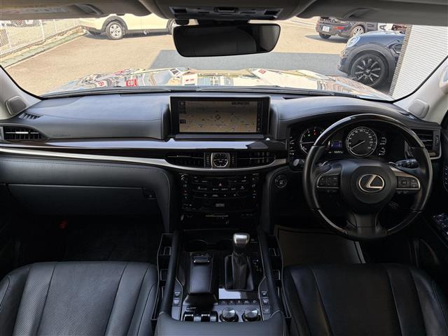 LX570 ブラック シークエンス 4WD