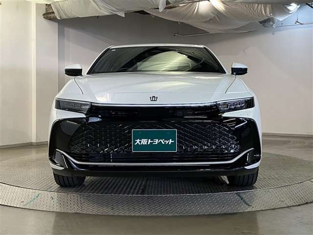 クラウンクロスオーバー2.5 G アドバンスト レザー パッケージ E-Four 4WD