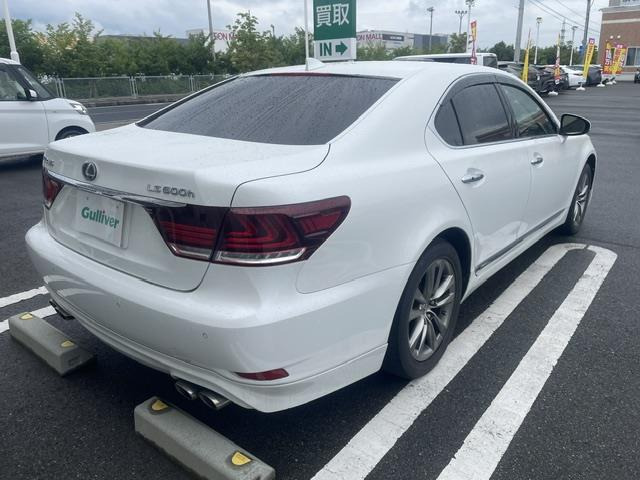 LS600h バージョンC Iパッケージ 4WD