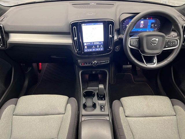 XC40プラス プロ B3