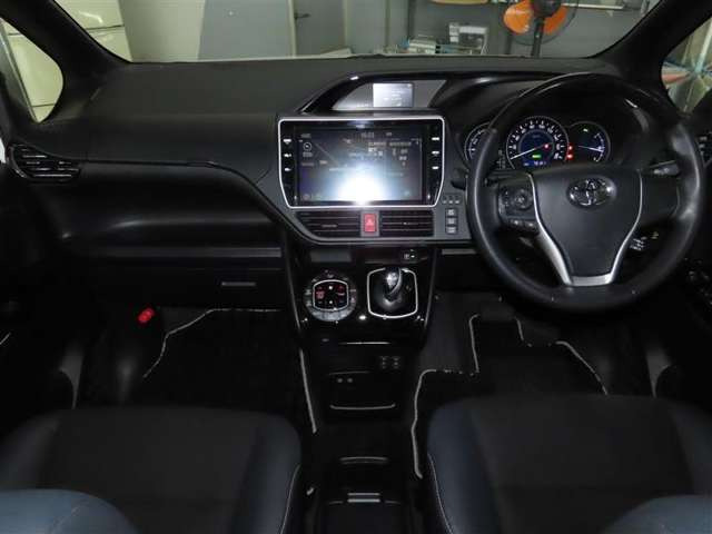 ノア1.8 ハイブリッド Si W×B II