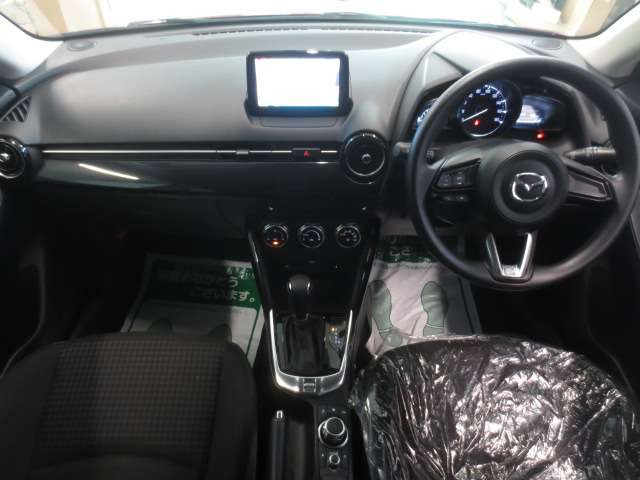 デミオ1.3 13S 4WD
