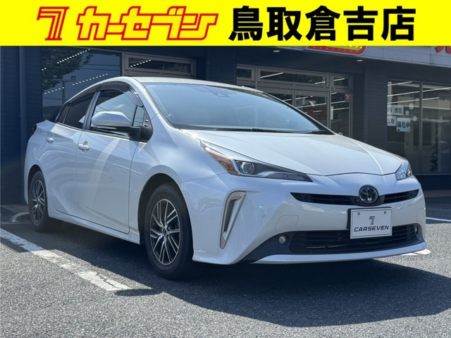 プリウス1.8 S セーフティ プラスII E-Four 4WD