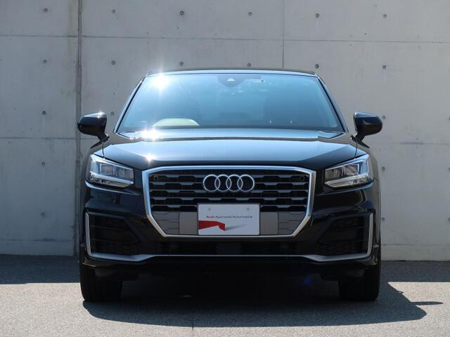 Q21.0 TFSI スポーツ
