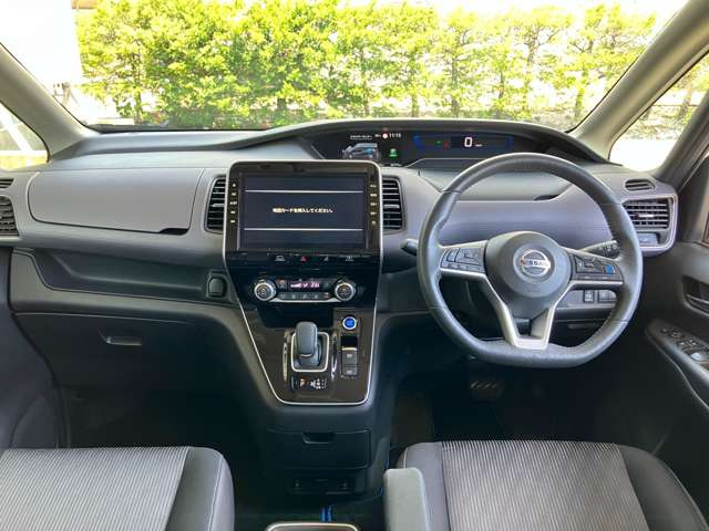 セレナ1.2 e-POWER ハイウェイスターV