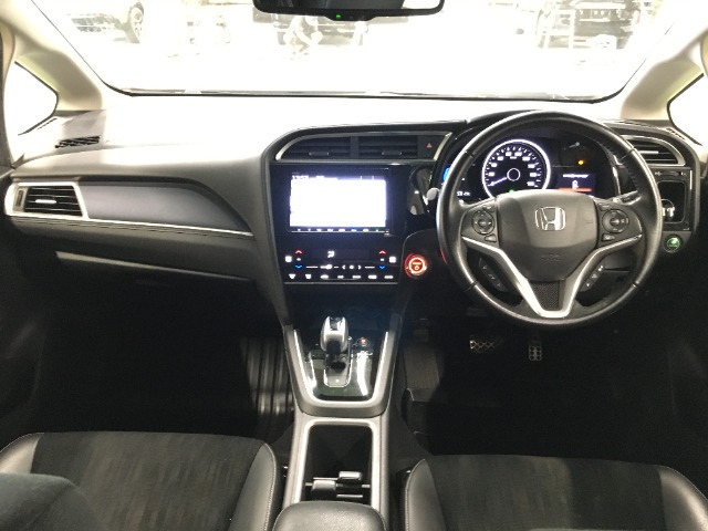 シャトル1.5 ハイブリッド X ホンダセンシング