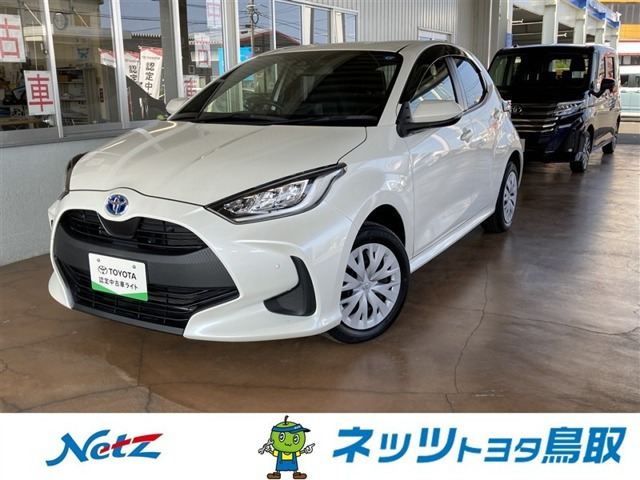 ヤリス1.5 ハイブリッド G E-Four 4WD