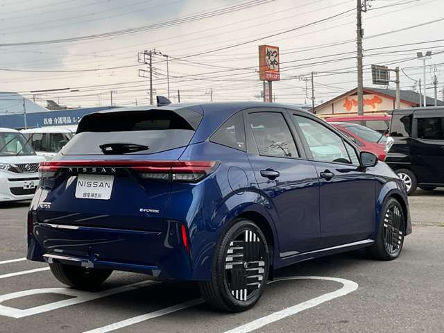 ノートオーラ1.2 G レザーエディション