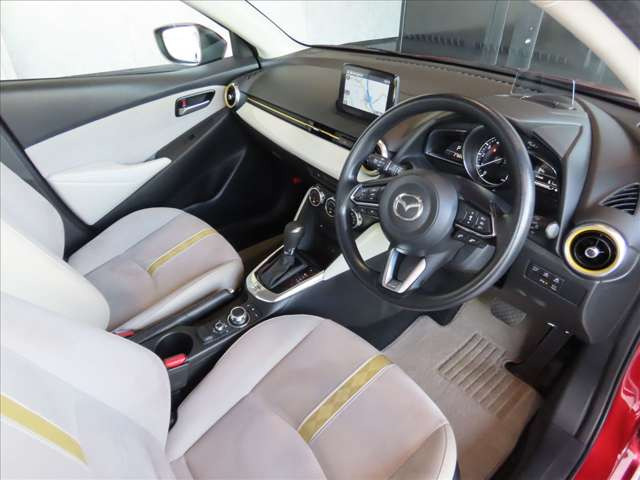 MAZDA21.5 15S サンリットシトラス
