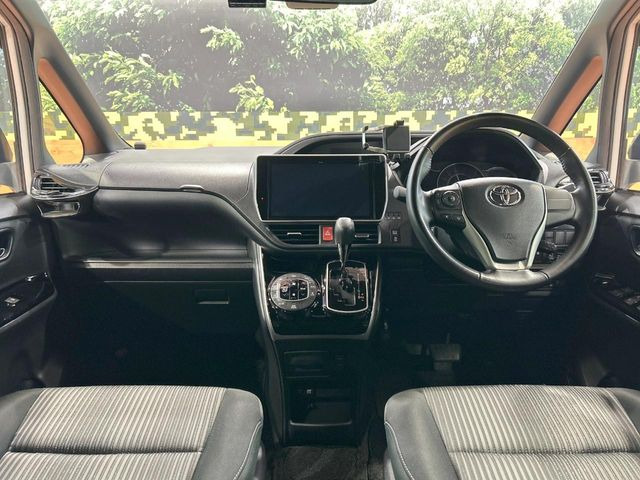 ヴォクシー2.0 ZS 煌II