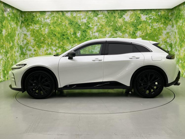 クラウンスポーツ2.5 Z E-Four 4WD
