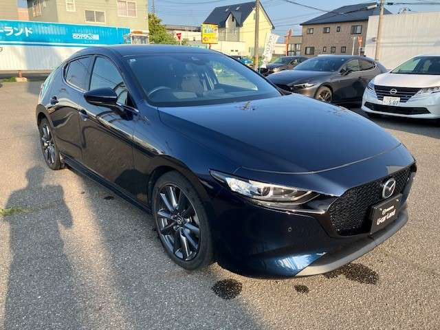 MAZDA3ファストバック1.5 15S ツーリング 4WD