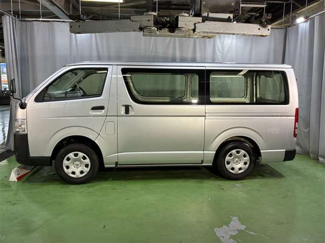ハイエースバン3.0 DX ロング ディーゼル 4WD