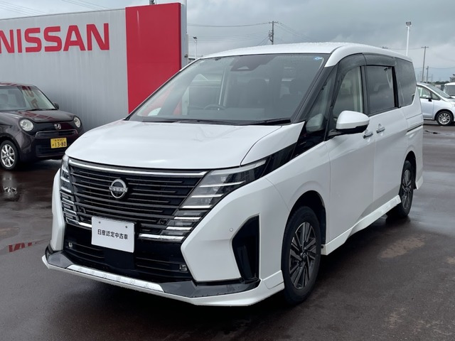 セレナ2.0 ハイウェイスターV 4WD