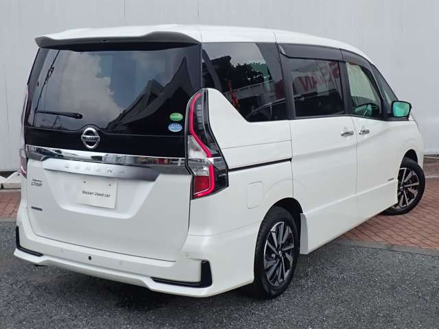 セレナ2.0 ハイウェイスターV