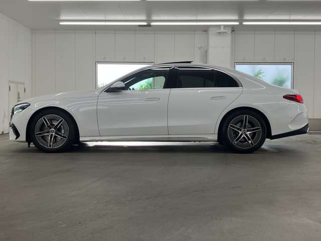 EクラスE220d アバンギャルド AMGラインパッケージ (ISG)