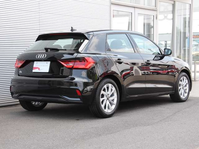 A1スポーツバック25 TFSI アドバンスド
