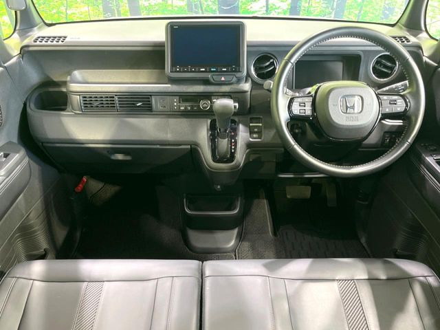 N-BOXカスタムコーディネートスタイル モノトーン