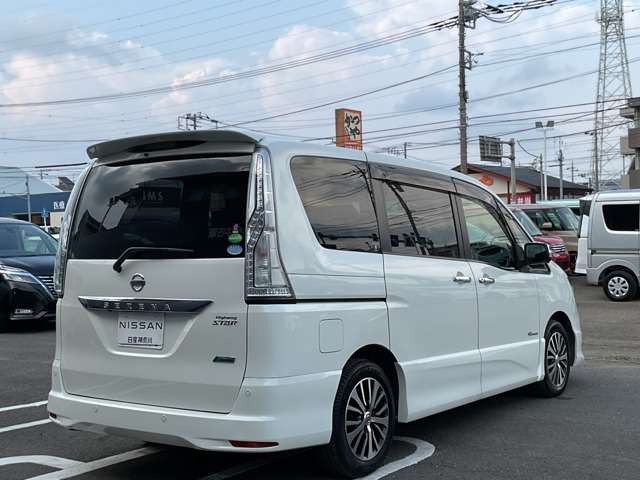 セレナ2.0 ハイウェイスター Vセレクション+Safety II S-HYBRID