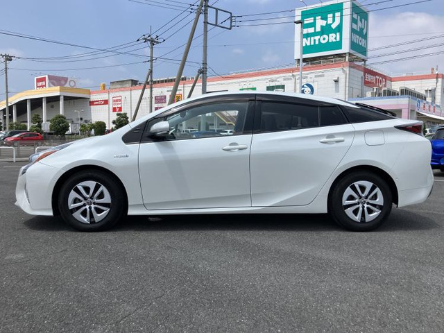 プリウス1.8 A
