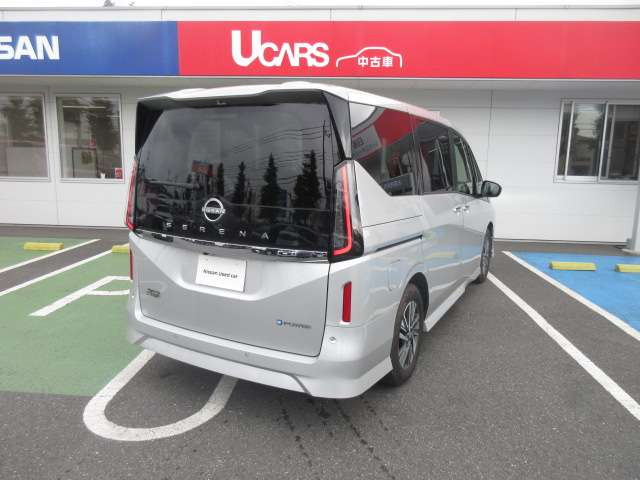 セレナ1.4 e-POWER ハイウェイスターV