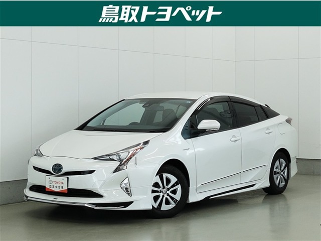 プリウス1.8 A E-Four 4WD