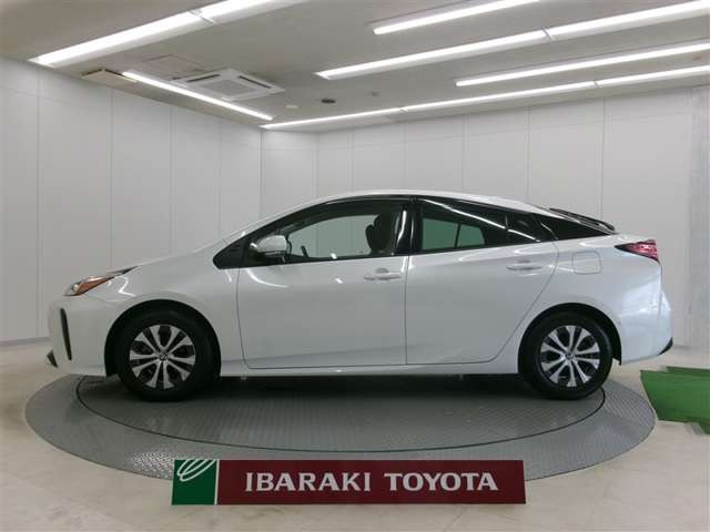 プリウス1.8 A