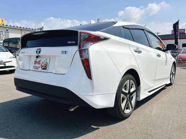 お車のご購入からオイル交換・整備・車検・任意保険・修理・鈑金何でもお任せ下さい!親切・丁寧にご対応致します♪