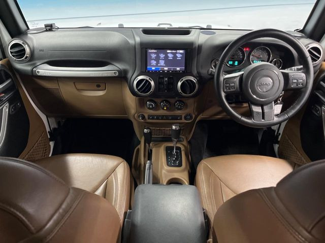 ラングラーアンリミテッド サハラ 4WD