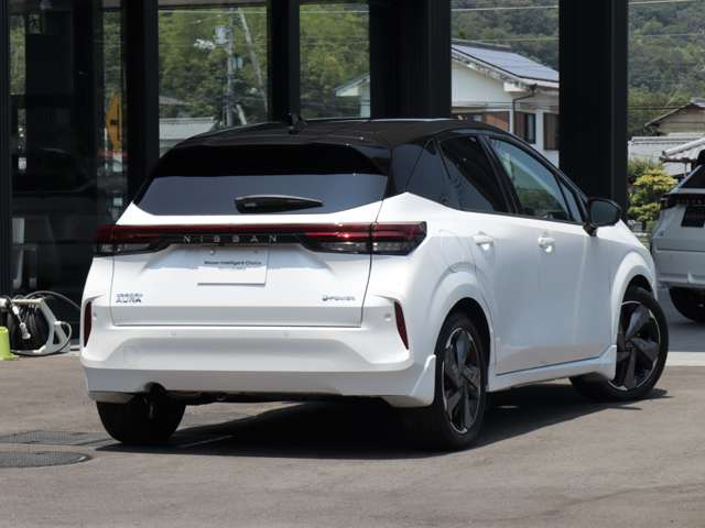 ノートオーラ1.2 G レザーエディション