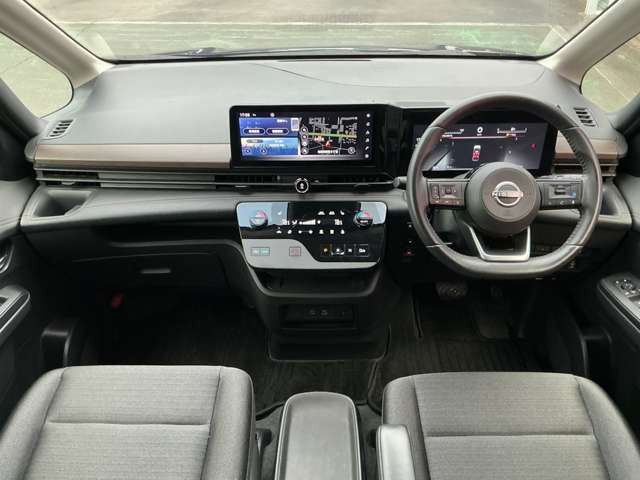 セレナ1.4 e-POWER ハイウェイスターV