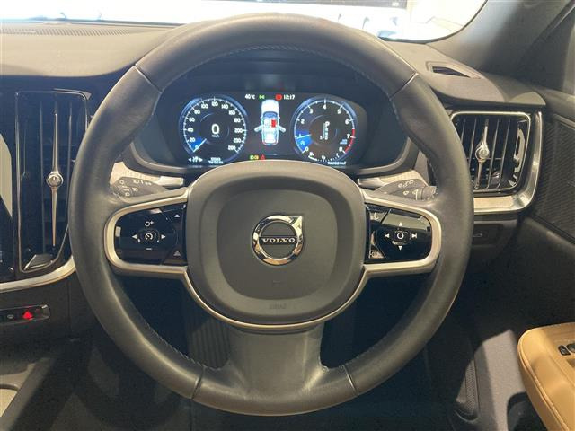 V60T5 インスクリプション