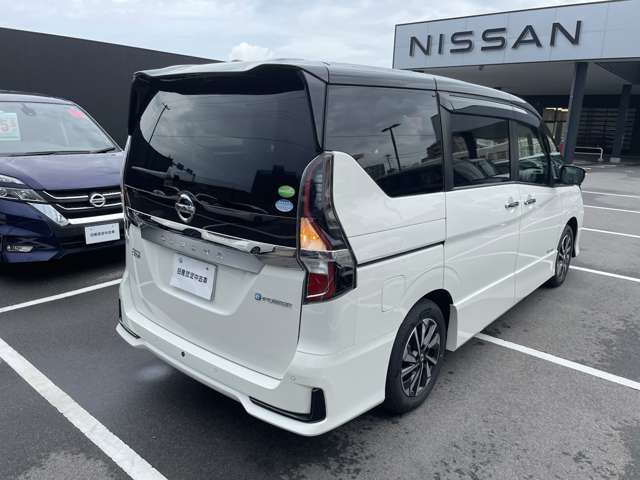 セレナ1.2 e-POWER ハイウェイスターV