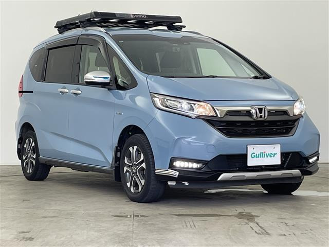 フリード1.5 ハイブリッド クロスター ホンダセンシング 4WD