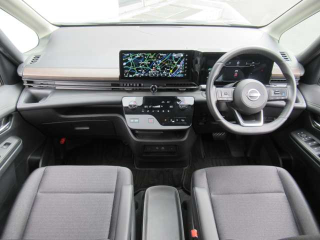 セレナ1.4 e-POWER ハイウェイスターV
